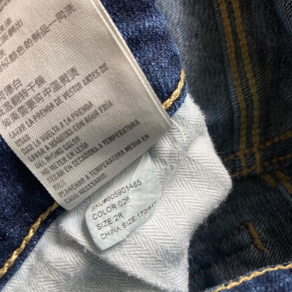 The A&F Super Skinny Jean, Med/Dark Wash 026, Sz 2R W26 L31 EUC - Picture 6 of 8